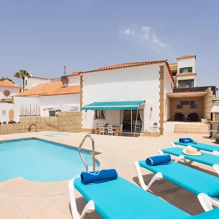 Casa Higo: Ocean View With Private Pool And Family-friendly Amenities * Poris de Abona
